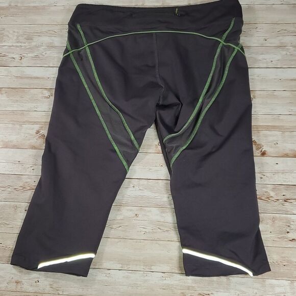 Athleta Quick Step Quickstep Capri Cropped Yoga Workout Leggings Grey Size Large - Picture 5 of 8